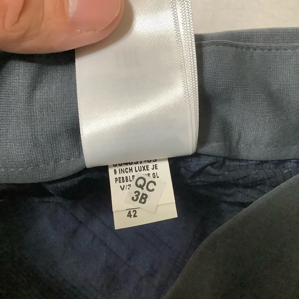 Banana Republic Men’s Shorts Luxe City Short Pebble Blue Gray Size 42